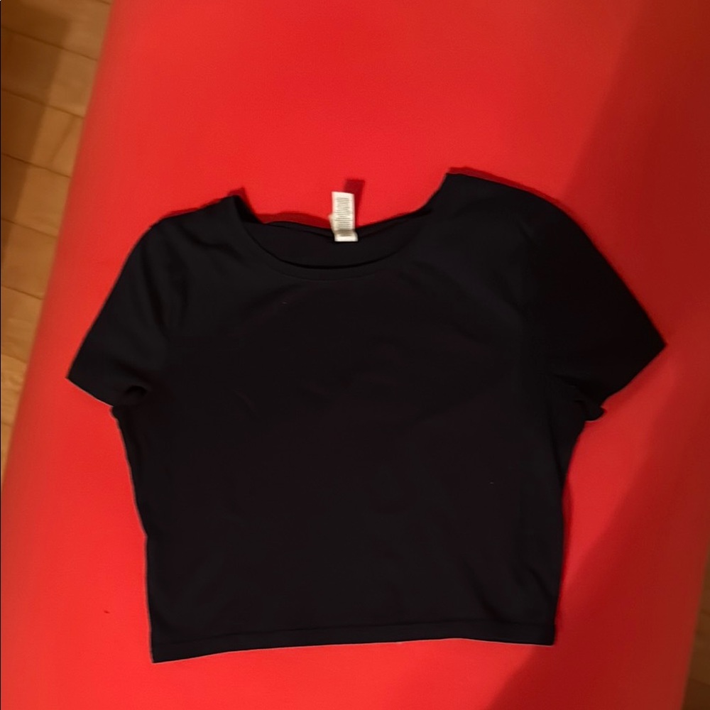 black crop top
